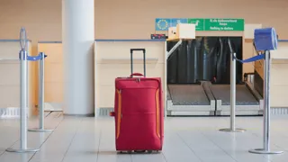 Hogyan csomagolj repülőúthoz: Fő poggyász