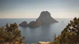 Ibiza: A fehér sziget ezer arca